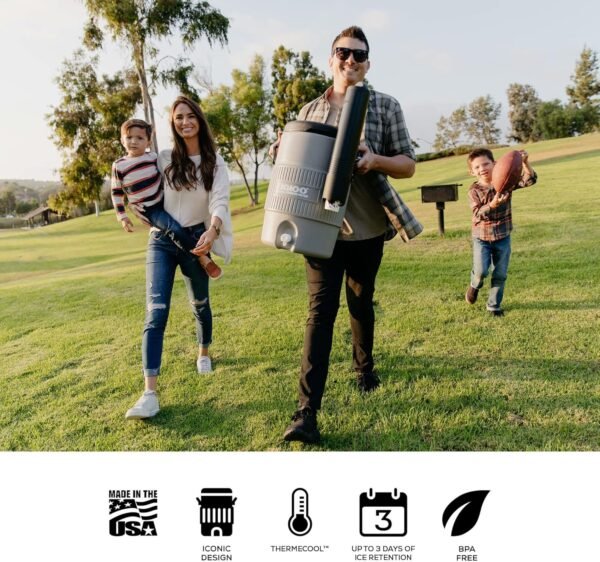 Igloo 5 Gallon Portable Sports Cooler Water Beverage Dispenser with Flat Seat Lid