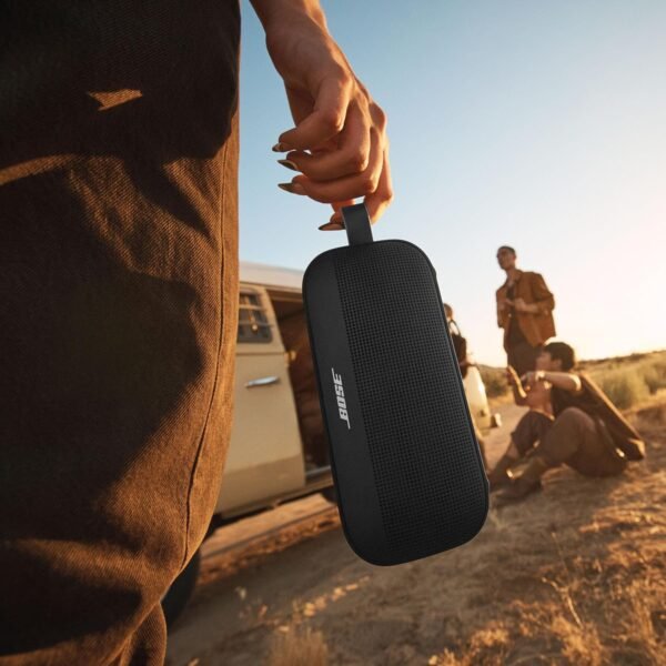 Bose SoundLink Flex Portable Bluetooth Speaker (2nd Gen), Portable Outdoor Speaker with Hi-Fi Audio, Up to 12 Hours Battery Life, Waterproof and Dustproof, Black