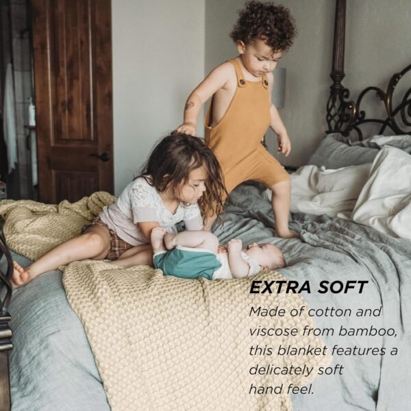 Bedsure Cooling Cotton Waffle King Size Blanket - Lightweight Breathable Christmas Blanket of Rayon Derived from Bamboo for Hot Sleepers, Luxury Throws for Bed, Couch and Sofa, Beige, 104x90 Inches